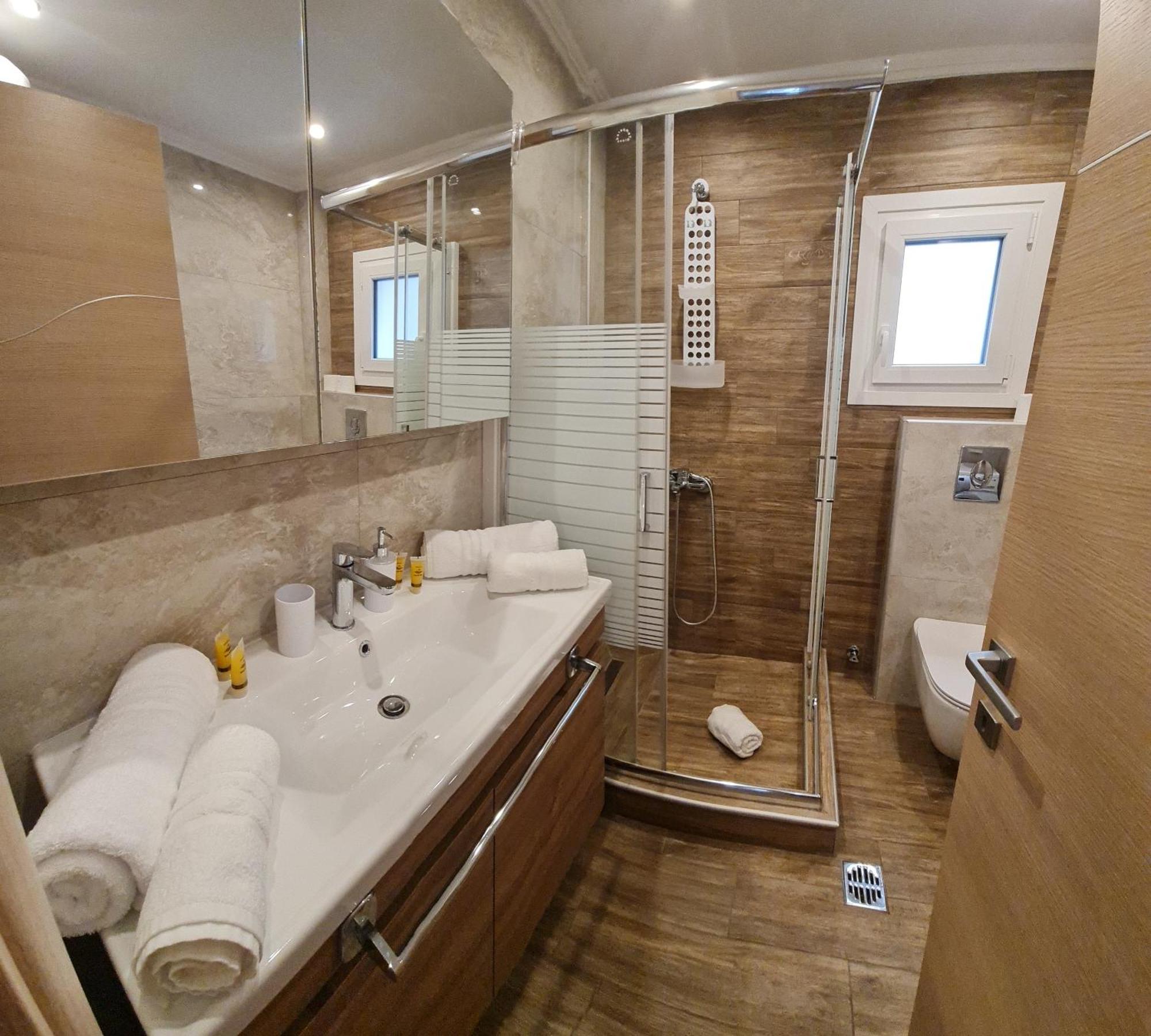 Mouson Luxury Apartment カヴァラ エクステリア 写真