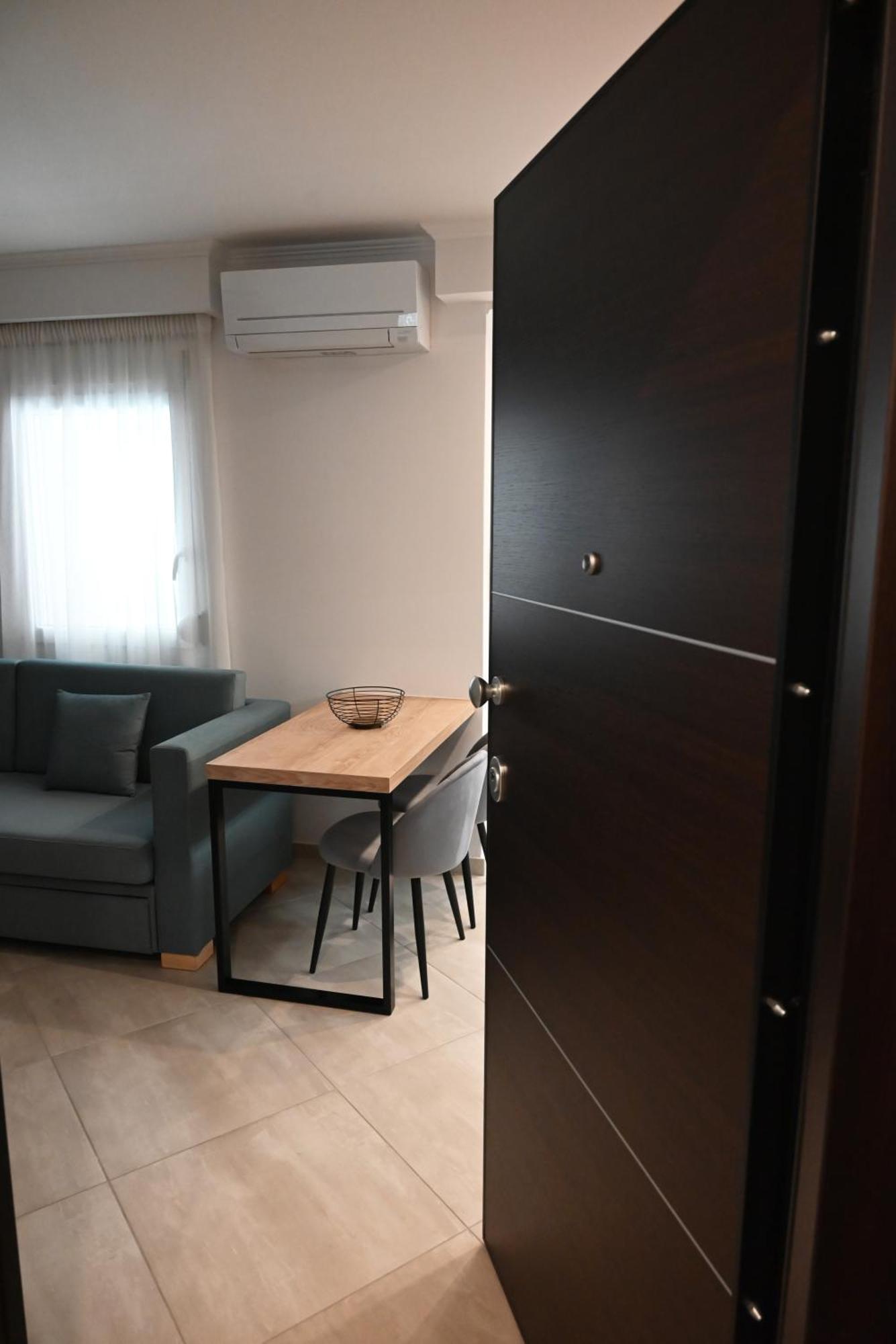 Mouson Luxury Apartment カヴァラ エクステリア 写真